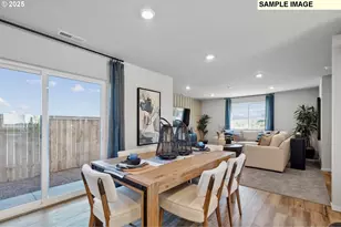 728 Merriott Ln, Woodburn, OR 97071 - Photo 10