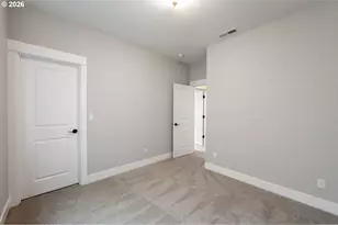 11614 NW Kearney St, Portland, OR 97229 - Photo 30