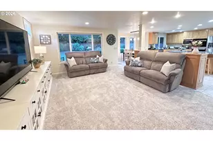 1364 Victorian Way, Eugene, OR 97401 - Photo 14