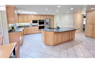 1364 Victorian Way, Eugene, OR 97401 - Photo 12