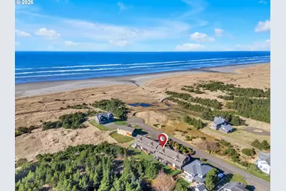 315 NW 5th St #103, Long Beach, WA 98631 - Photo 2