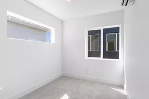 4372 NE Going St, Portland, OR 97218 - Photo 8