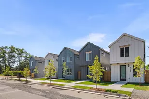 4372 NE Going St, Portland, OR 97218 - Photo 16