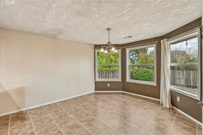 1057 Mt View Ln, Molalla, OR 97038 - Photo 10