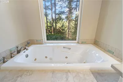 705 NW Highland Cir, Waldport, OR 97394 - Photo 24