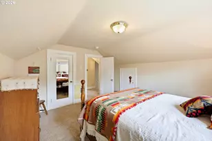 3242 NE 43rd Ave, Portland, OR 97213 - Photo 20