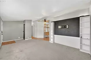 1691 SE Cedar Creek Pl, Gresham, OR 97080 - Photo 8