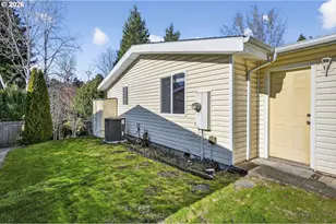 1691 SE Cedar Creek Pl, Gresham, OR 97080 - Photo 36