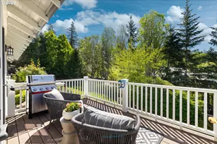 6228 SW Sweetbriar Ct, Portland, OR 97221 - Photo 8