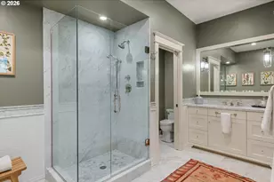 6228 SW Sweetbriar Ct, Portland, OR 97221 - Photo 38