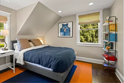 6228 SW Sweetbriar Ct, Portland, OR 97221 - Photo 24