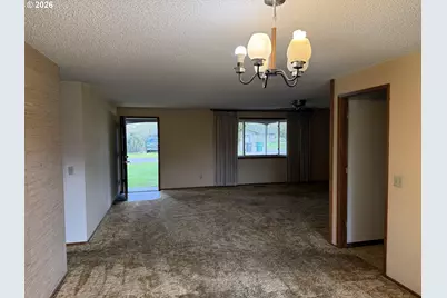 13202 NE Brookside Dr, Aurora, OR 97002 - Photo 4