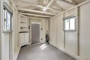 13115 SE Foster Rd, Portland, OR 97236 - Photo 32