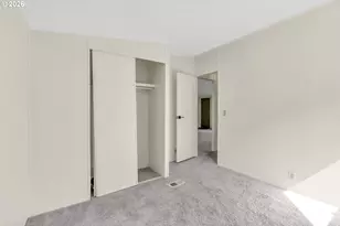 13115 SE Foster Rd, Portland, OR 97236 - Photo 22