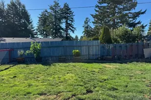 627 Richard St, Brookings, OR 97415 - Photo 38