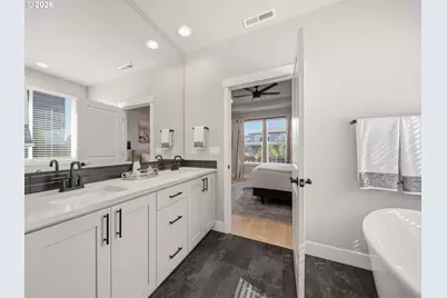 8842 N 3rd Cir, Ridgefield, WA 98642 - Photo 24