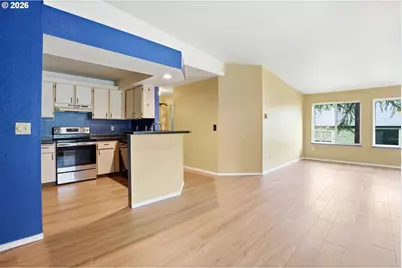 5059 Foothills Dr #E, Lake Oswego, OR 97034 - Photo 10