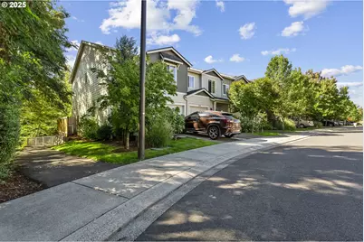 12130 SW Pond Ln, Tigard, OR 97224 - Photo 26