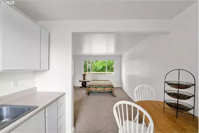 1260 10th St #11, Florence, OR 97439 - Photo 12