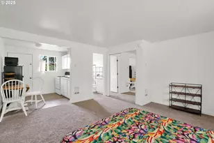 1260 10th St, Florence, OR 97439 - Photo 4