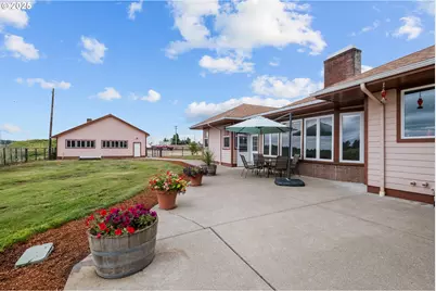 8758 Stayton Rd, Turner, OR 97392 - Photo 8