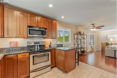 1849 N Jantzen Ave, Portland, OR 97217 - Photo 24