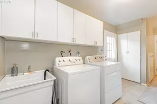 1849 N Jantzen Ave, Portland, OR 97217 - Photo 16