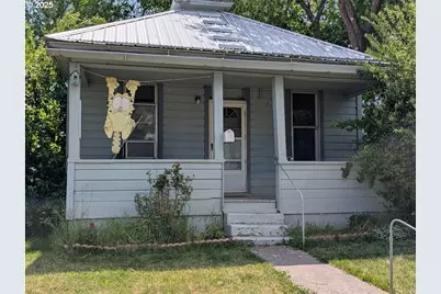 1516 Monroe Ave, La Grande, OR 97850 - Photo 1