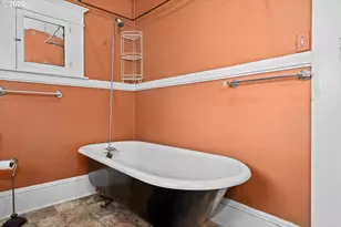 535 NE Knott St, Portland, OR 97212 - Photo 32