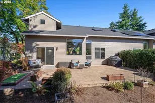 8654 NE Rockspring St, Hillsboro, OR 97006 - Photo 30