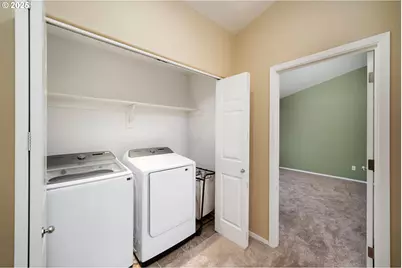 8654 NE Rockspring St, Hillsboro, OR 97006 - Photo 16