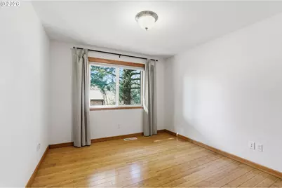 696 N Hemlock St, Cannon Beach, OR 97110 - Photo 30