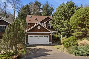 696 N Hemlock St, Cannon Beach, OR 97110 - Photo 2