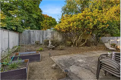 12450 SW Fischer Rd #204, Portland, OR 97224 - Photo 32