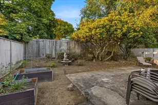 12450 SW Fischer Rd, Portland, OR 97224 - Photo 32