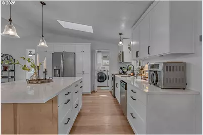 12450 SW Fischer Rd #204, Portland, OR 97224 - Photo 14