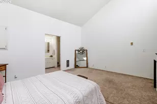 4628 SW Comus Pl, Portland, OR 97219 - Photo 14