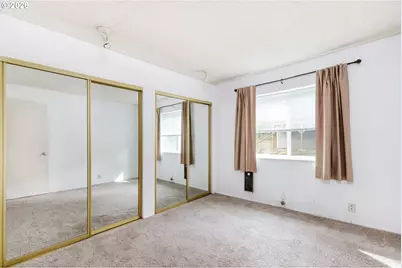 4628 SW Comus Pl, Portland, OR 97219 - Photo 8