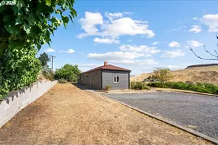 875 W 1st St, Arlington, OR 97812 - Photo 34
