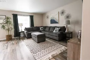 15635 NE 15th Pl, Vancouver, WA 98686 - Photo 4
