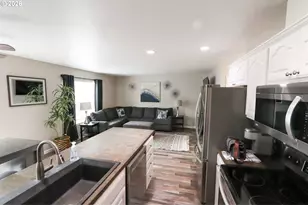 15635 NE 15th Pl, Vancouver, WA 98686 - Photo 10