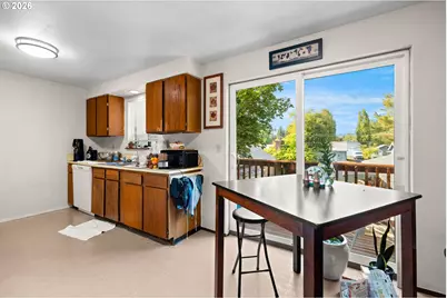 903 W Charles St, Newberg, OR 97132 - Photo 4