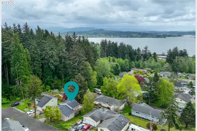929 W Clatsop Ave, Astoria, OR 97103 - Photo 2