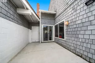 460 N Hayden Bay Dr, Portland, OR 97217 - Photo 30
