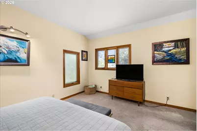 2310 Douglas Dr, Eugene, OR 97405 - Photo 26