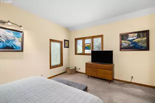 2310 Douglas Dr, Eugene, OR 97405 - Photo 26