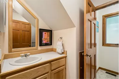 2310 Douglas Dr, Eugene, OR 97405 - Photo 18