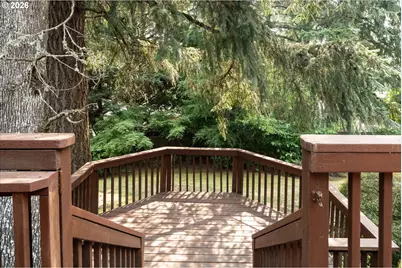2310 Douglas Dr, Eugene, OR 97405 - Photo 36