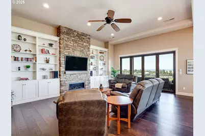 2009 NW Klickitat St, Camas, WA 98607 - Photo 4