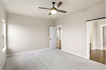 909 Durham Ave, Sutherlin, OR 97479 - Photo 18